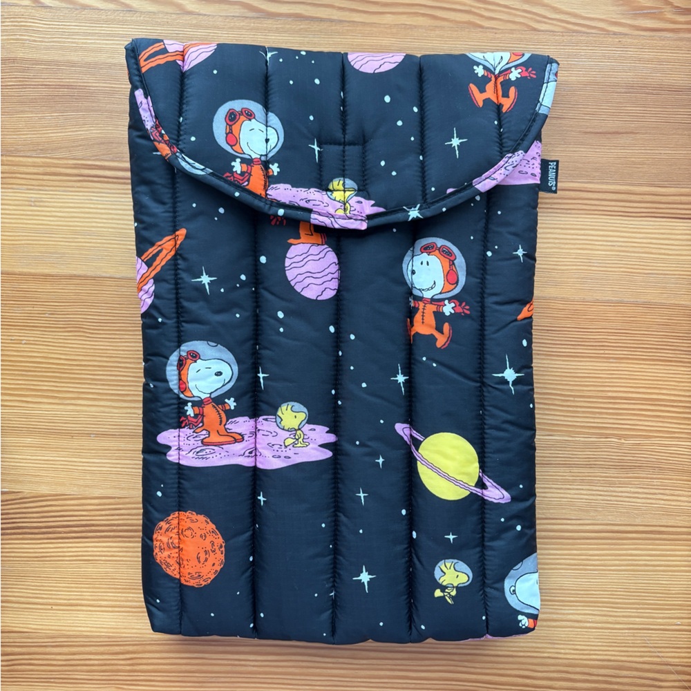 Baggu 16” Space Snoopy Laptop Sleeve